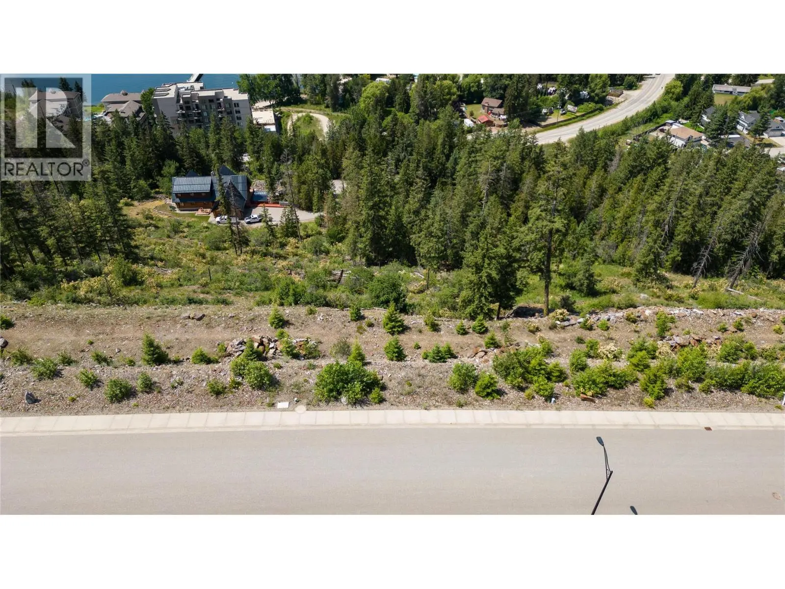 262 Bayview Drive. Sicamous, British Columbia
