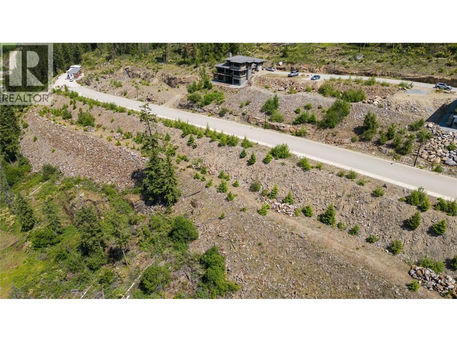 262 Bayview Drive. Sicamous, British Columbia