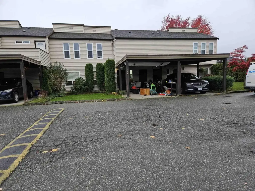 255 27411 28 Avenue, Langley