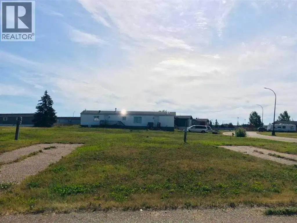 90 Deerglen Trailer Park, High Level