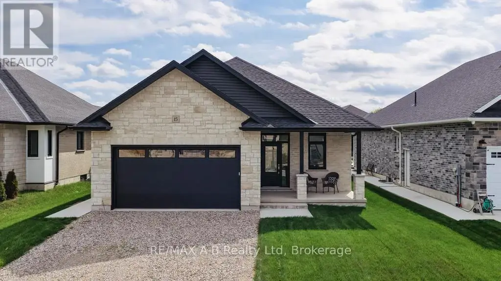 15 Orchard Drive, Stratford
