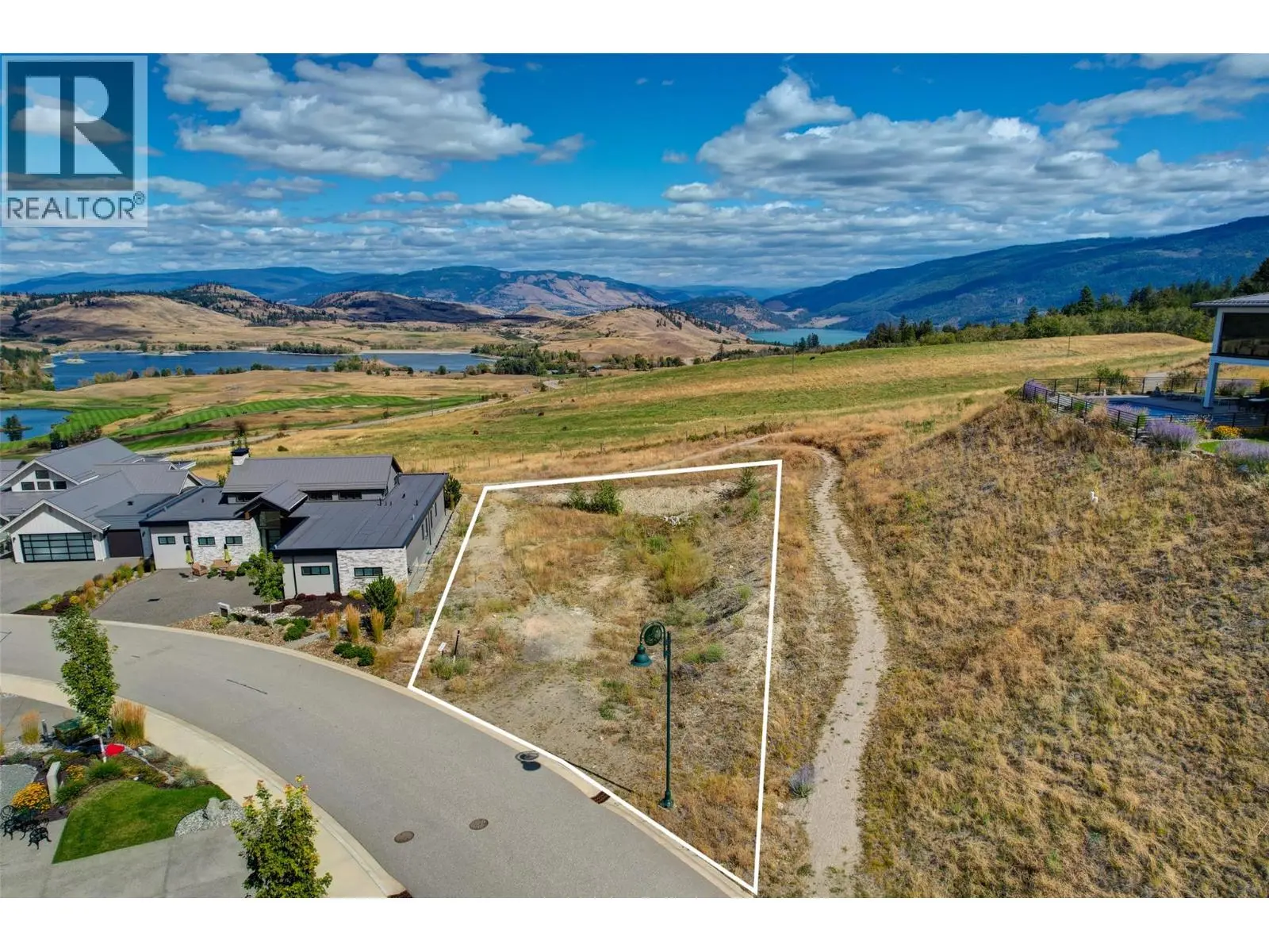 Photo of Listing #10369828