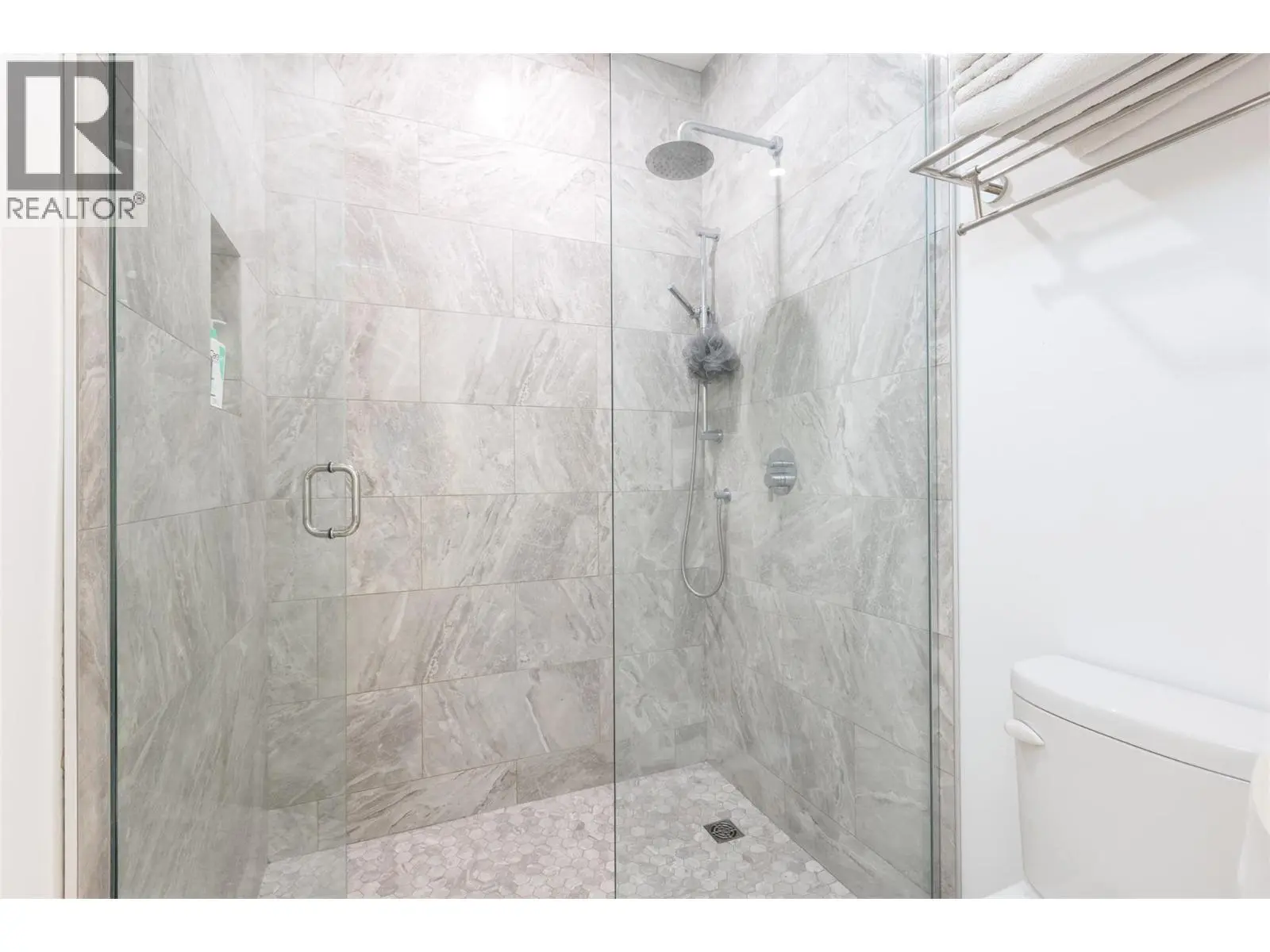 1584 Malbec Place. West Kelowna, British Columbia