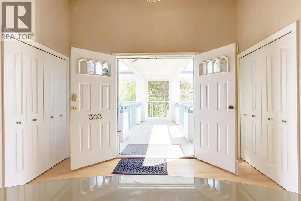 303 7500 Abercrombie Drive, Richmond