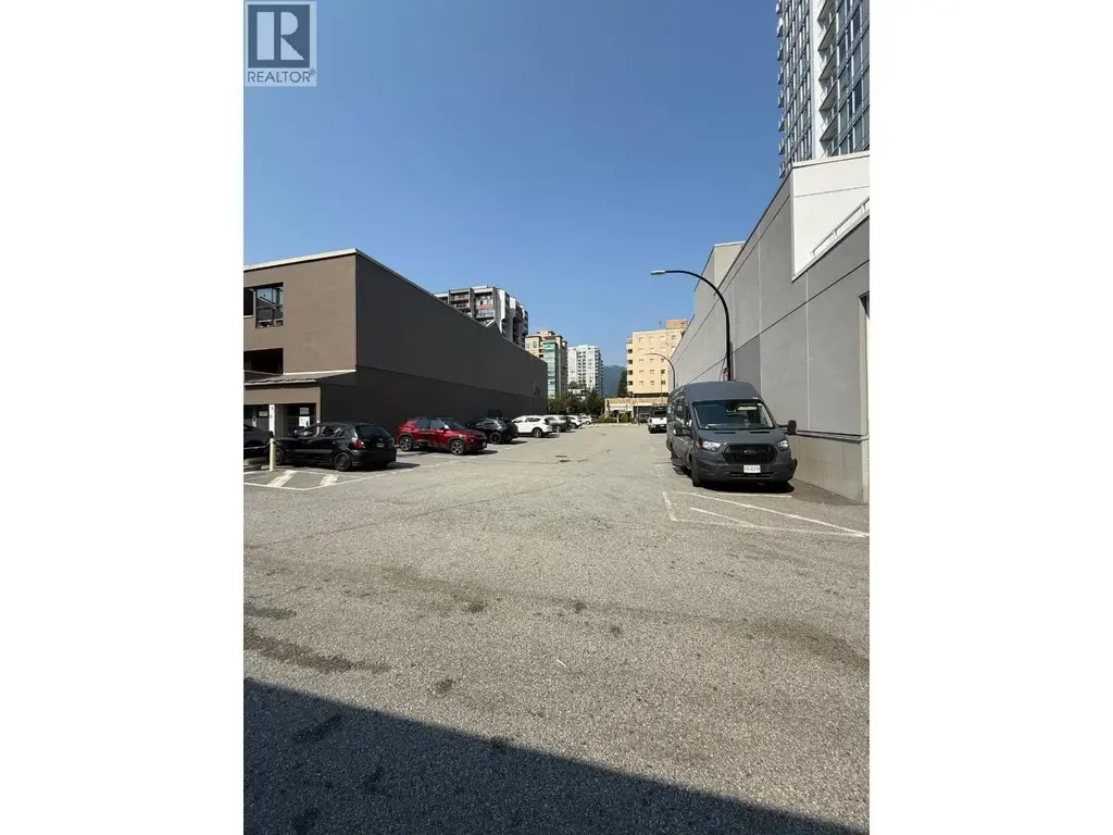137 E 15th Street, North Vancouver