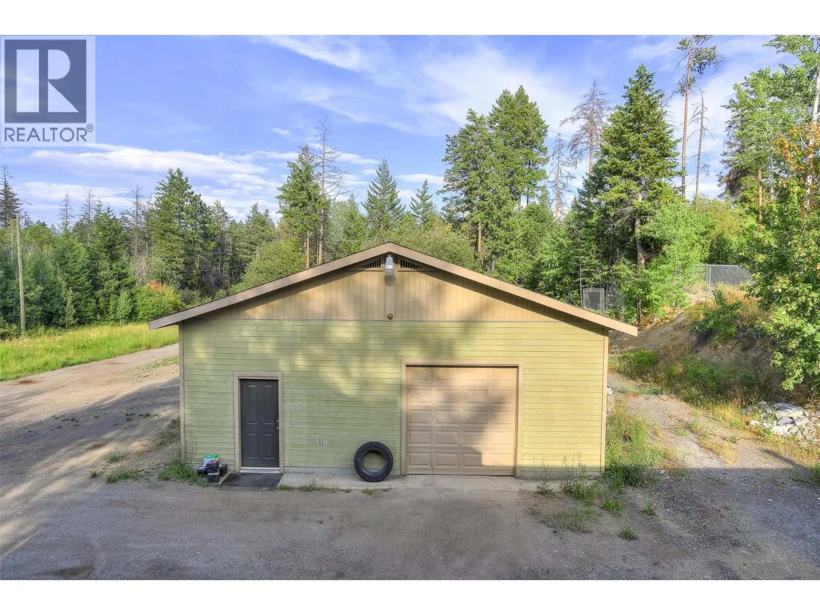 3525 Mckellar Road. West Kelowna, British Columbia
