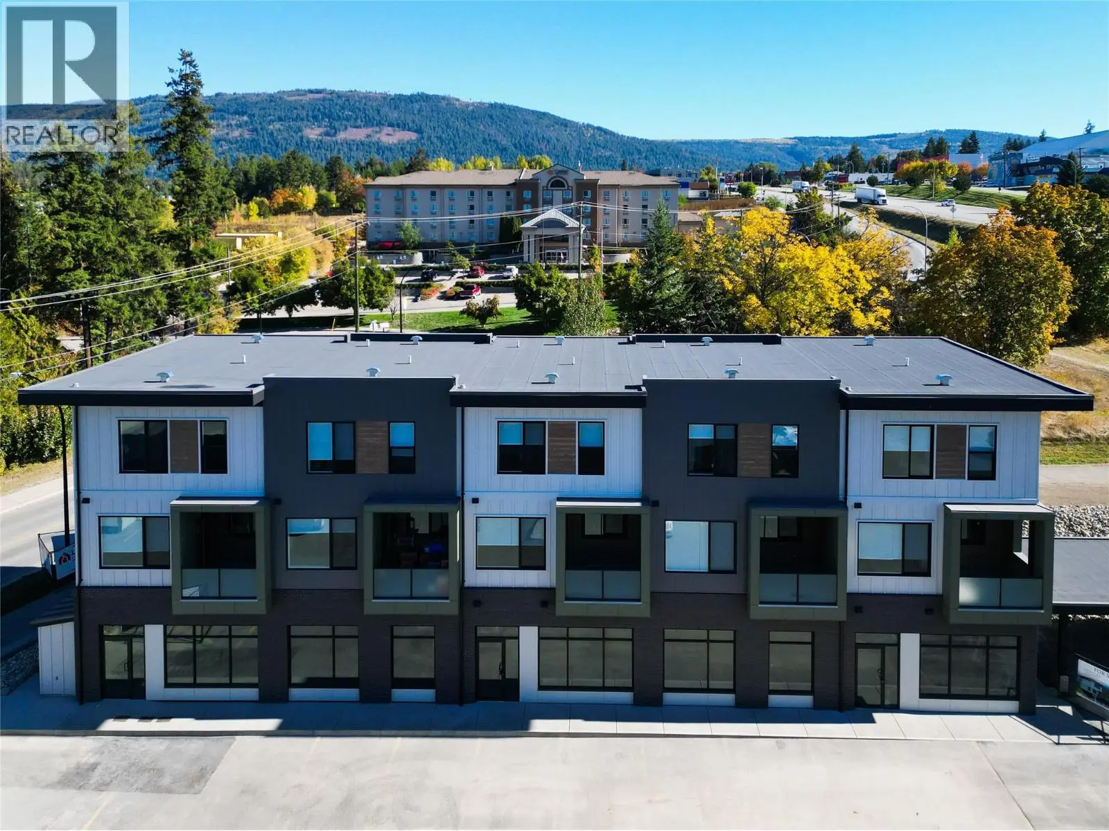 2110 11 Avenue Ne Unit# B101. Salmon Arm, British Columbia