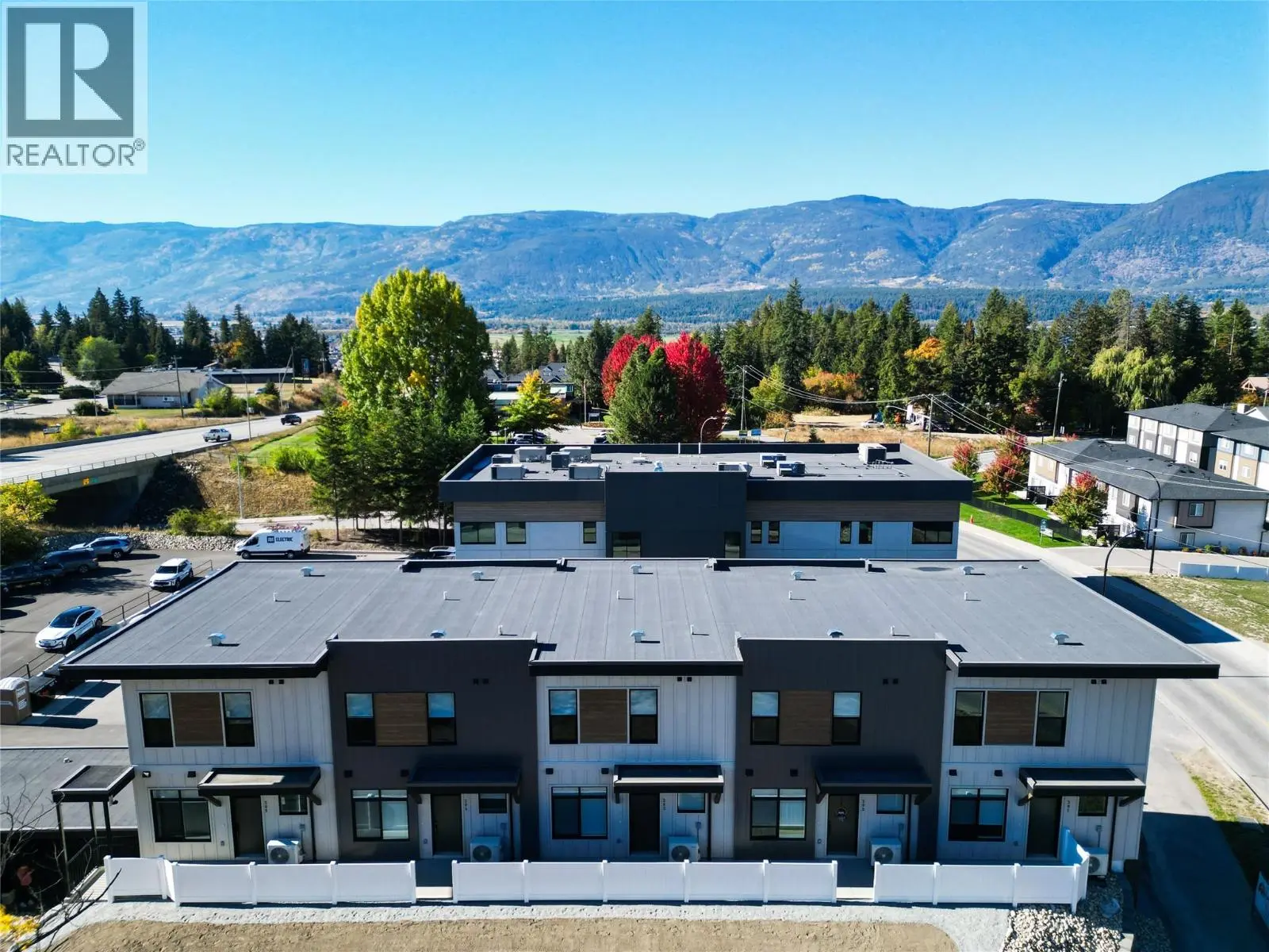 2110 11 Avenue Ne Unit# B101. Salmon Arm, British Columbia