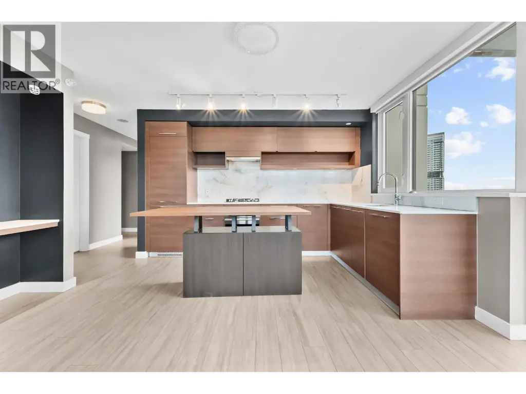 2404 570 Emerson Street, Coquitlam