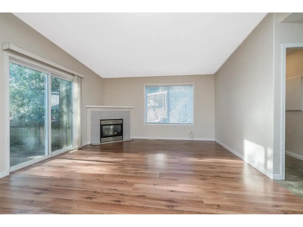 173 1840 160 Street, Surrey