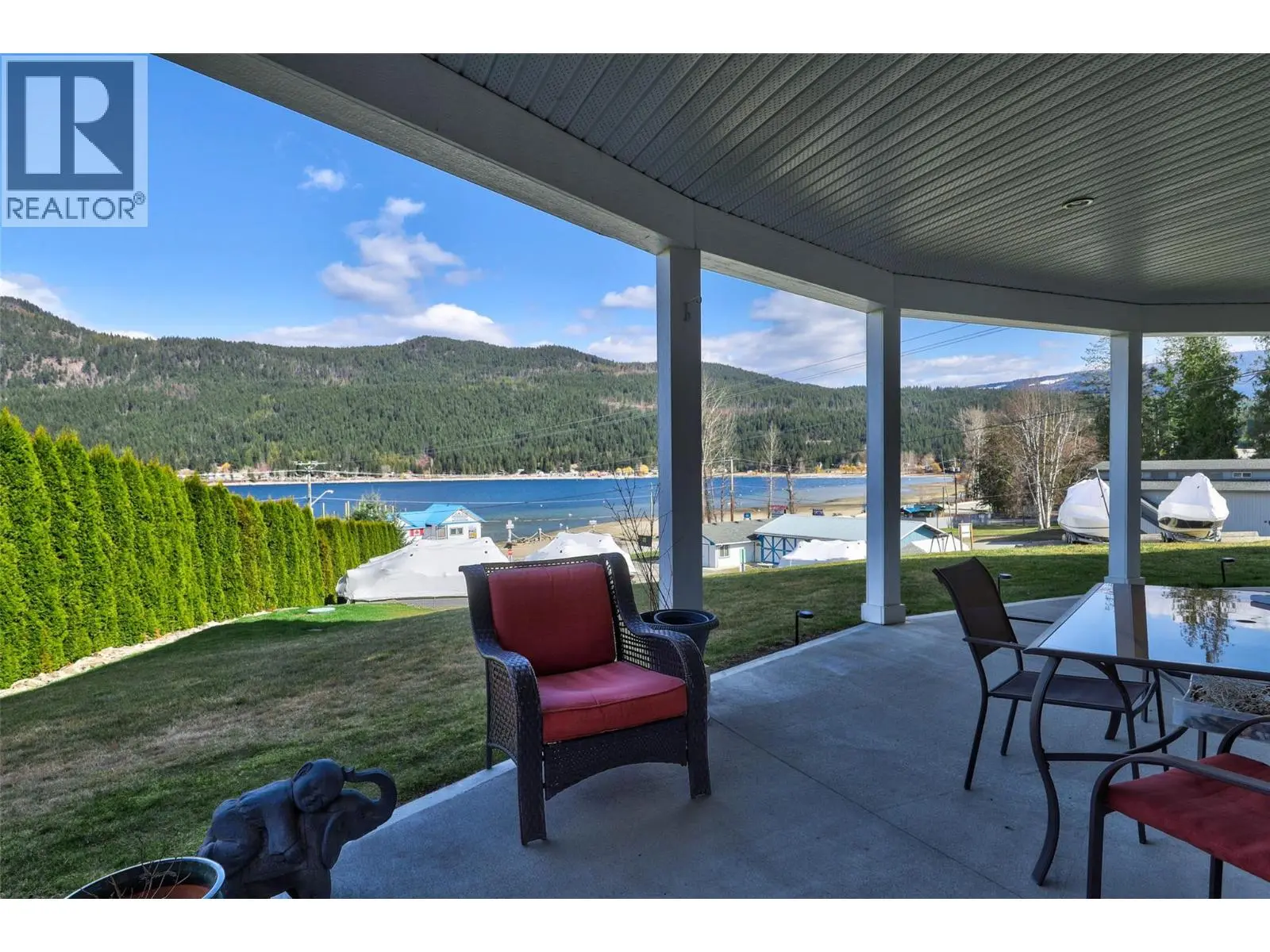 2886 Marine Drive. Blind Bay, British Columbia