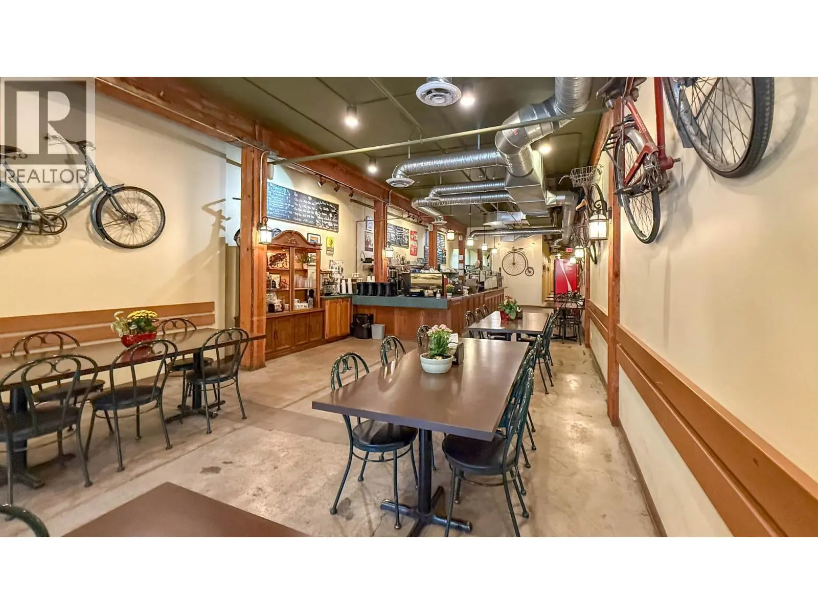 1357 Ellis Street Unit# 101. Kelowna, British Columbia