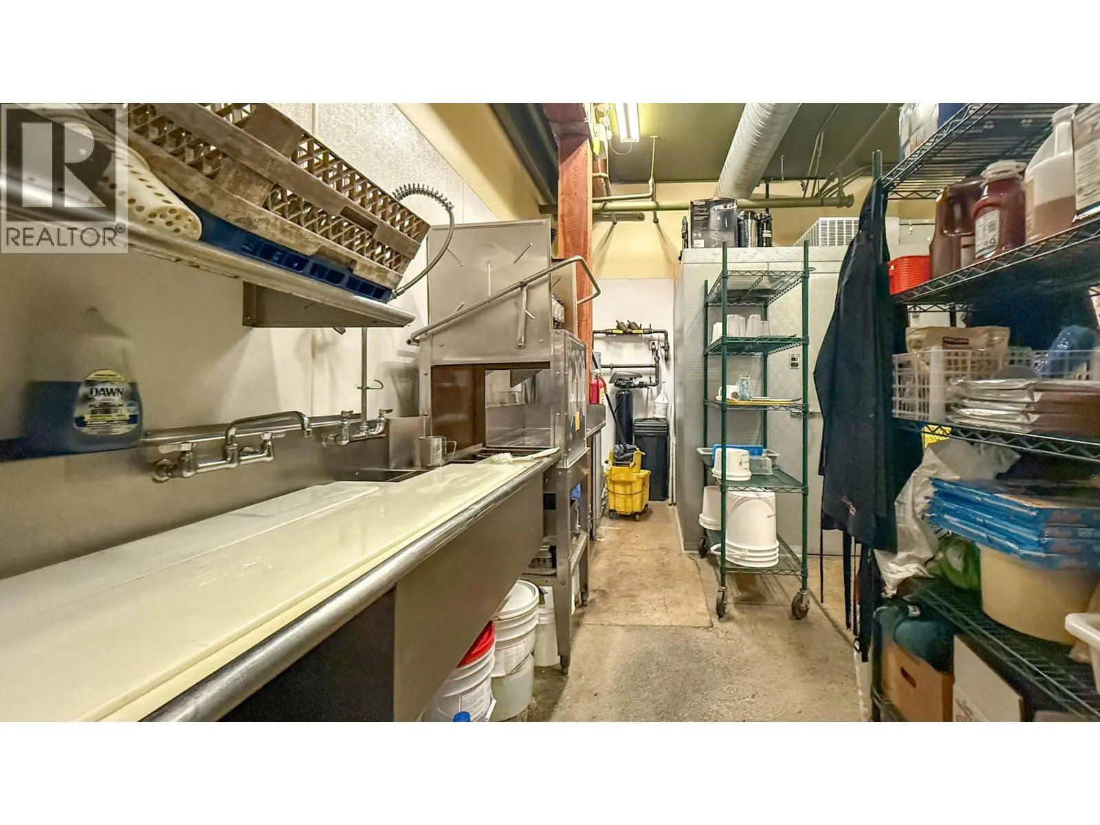 1357 Ellis Street Unit# 101. Kelowna, British Columbia