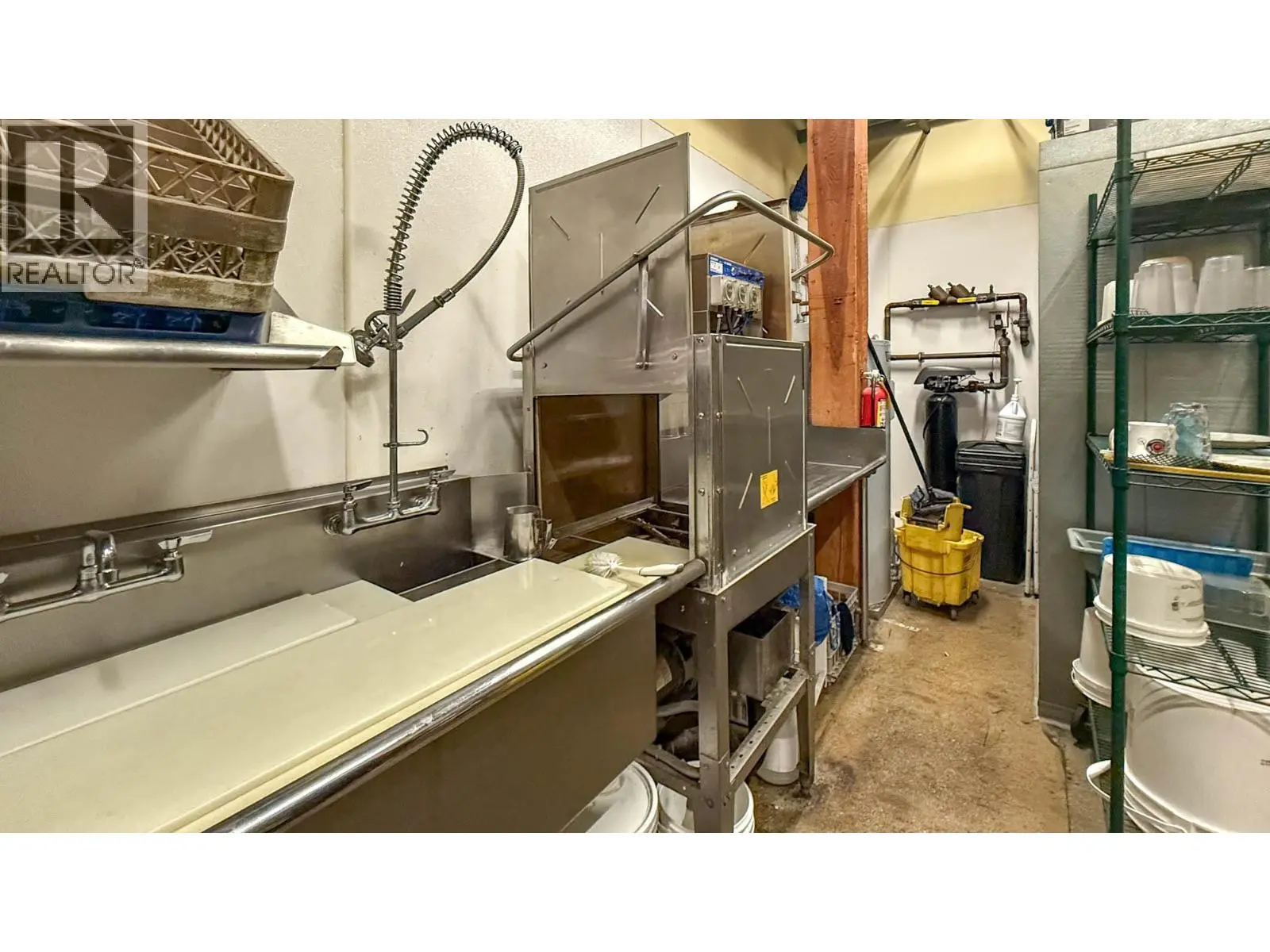 1357 Ellis Street Unit# 101. Kelowna, British Columbia