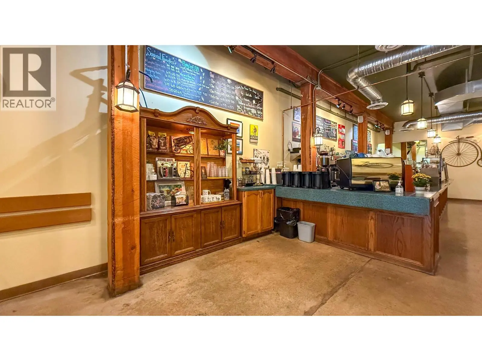 1357 Ellis Street Unit# 101. Kelowna, British Columbia