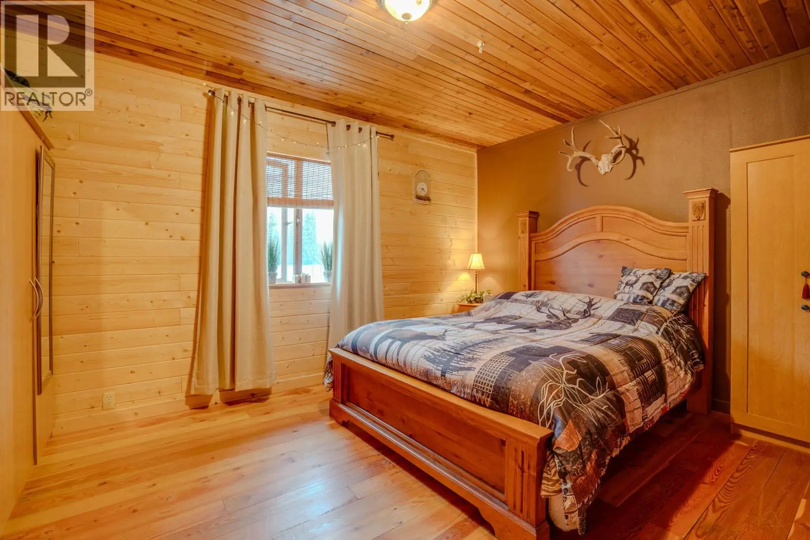 1519 Highway 6 Highway. Cherryville, British Columbia