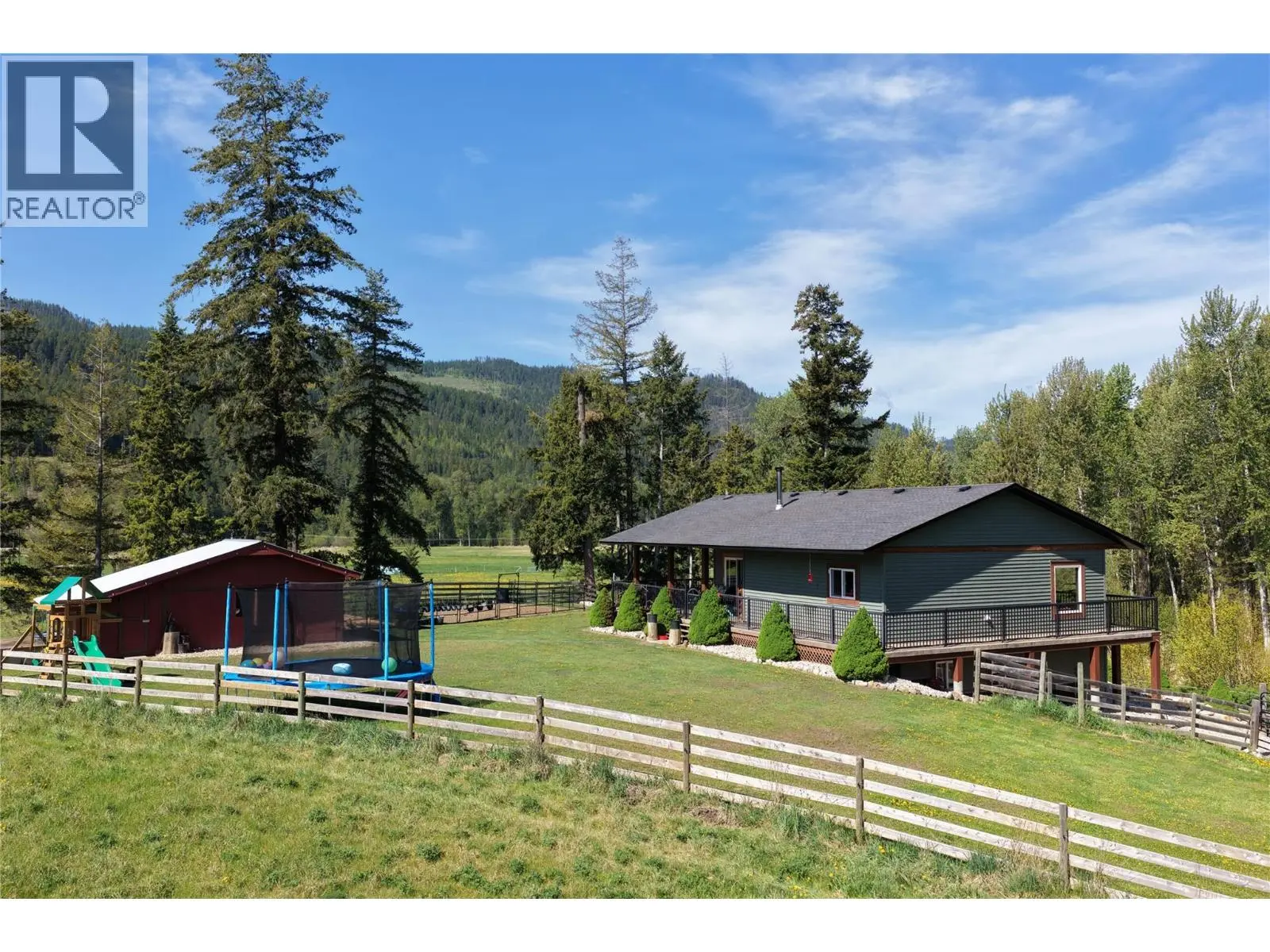 1519 Highway 6 Highway. Cherryville, British Columbia