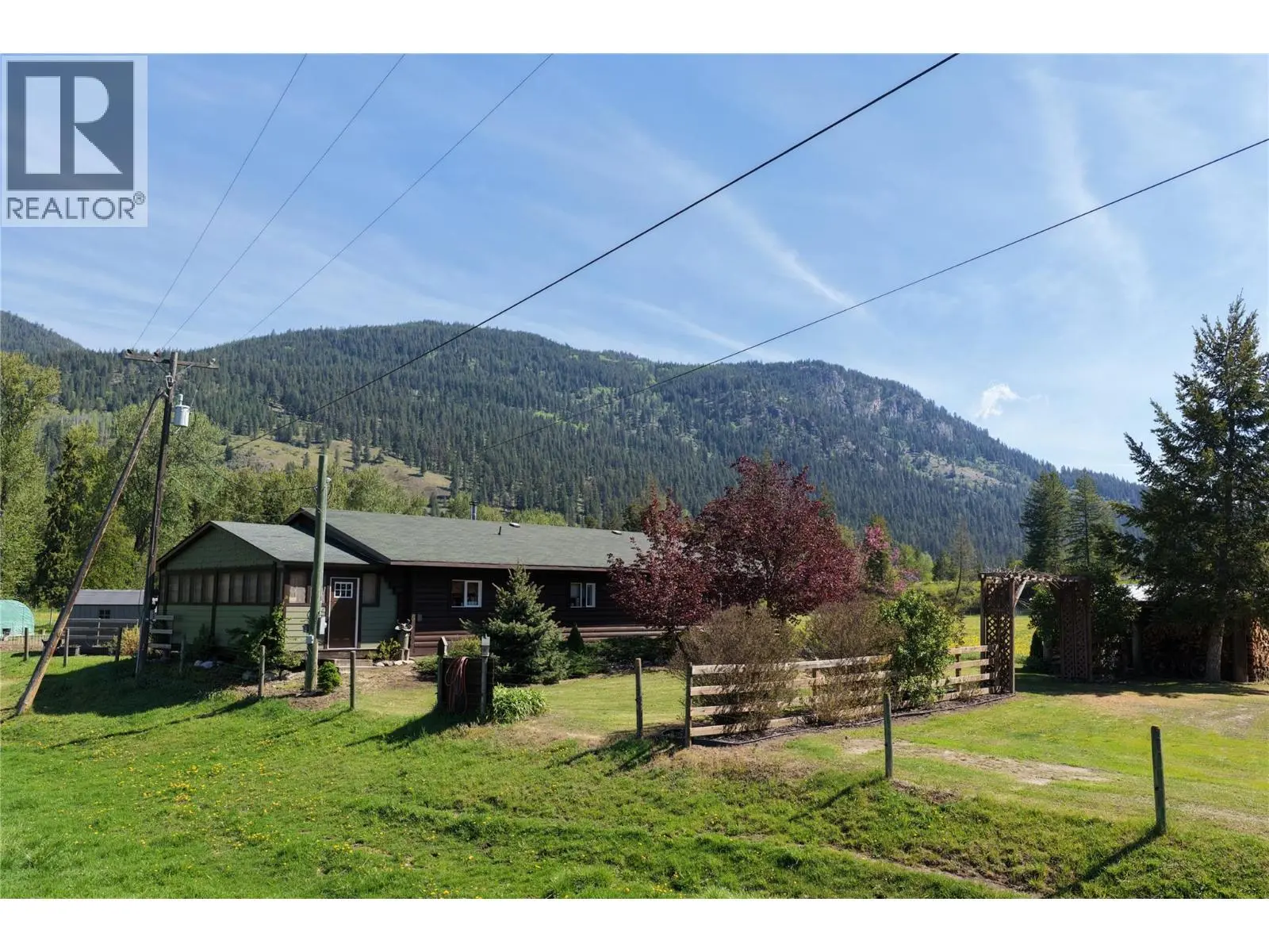 1519 Highway 6 Highway. Cherryville, British Columbia