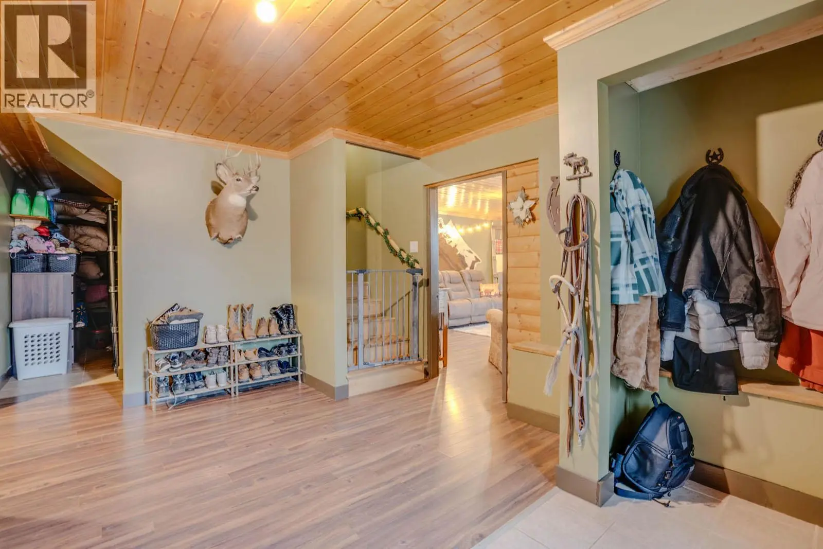 1519 Highway 6 Highway. Cherryville, British Columbia