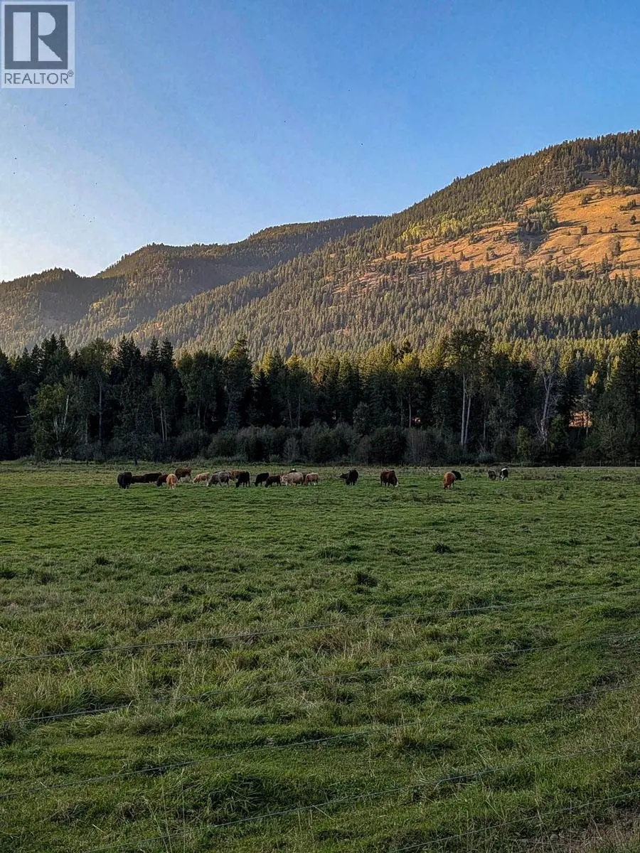 1519 Highway 6 Highway. Cherryville, British Columbia