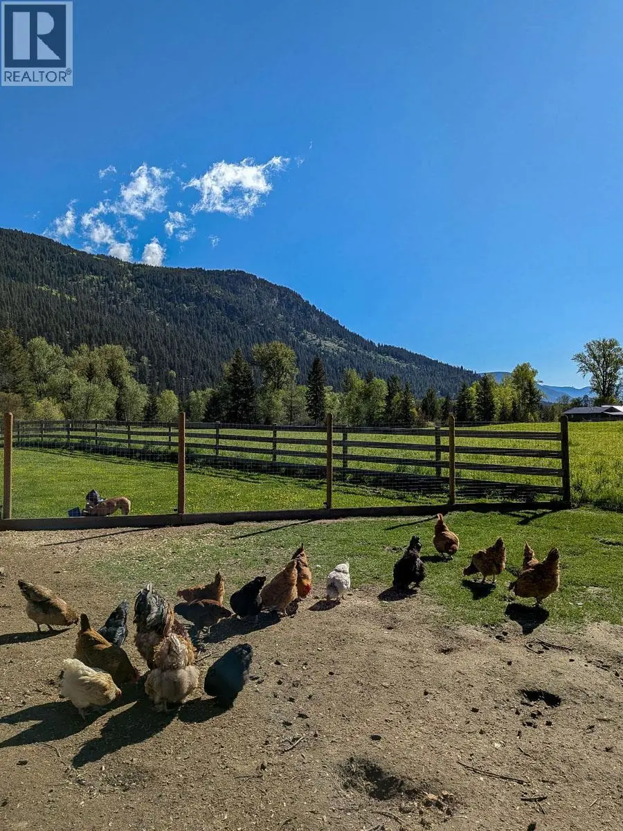 1519 Highway 6 Highway. Cherryville, British Columbia