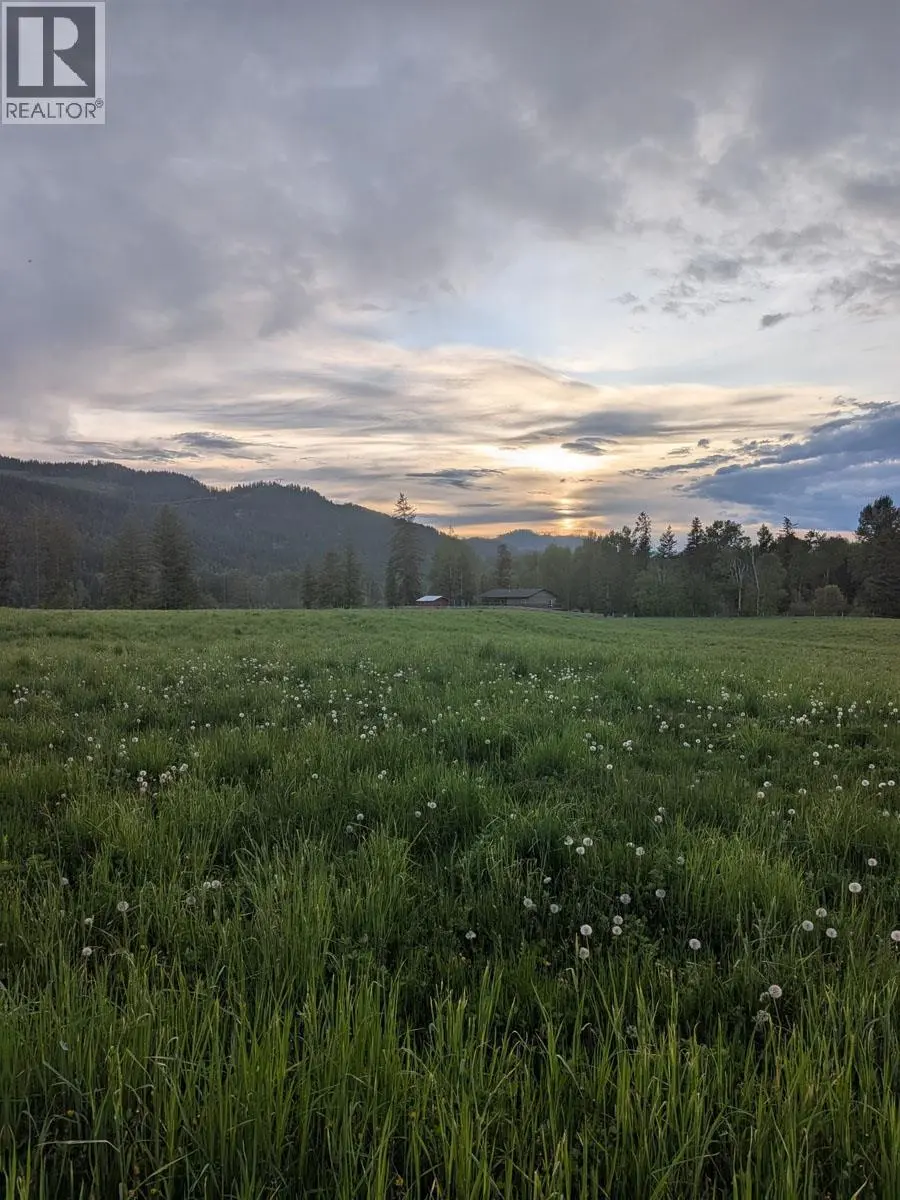 1519 Highway 6 Highway. Cherryville, British Columbia