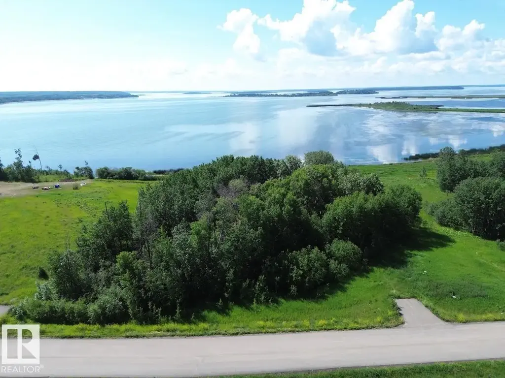 5 Islandview Road Lac La Biche Lake, Rural Lac La Biche County