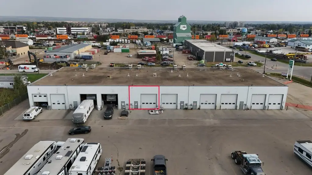 96, 104 South Avenue, Spruce Grove