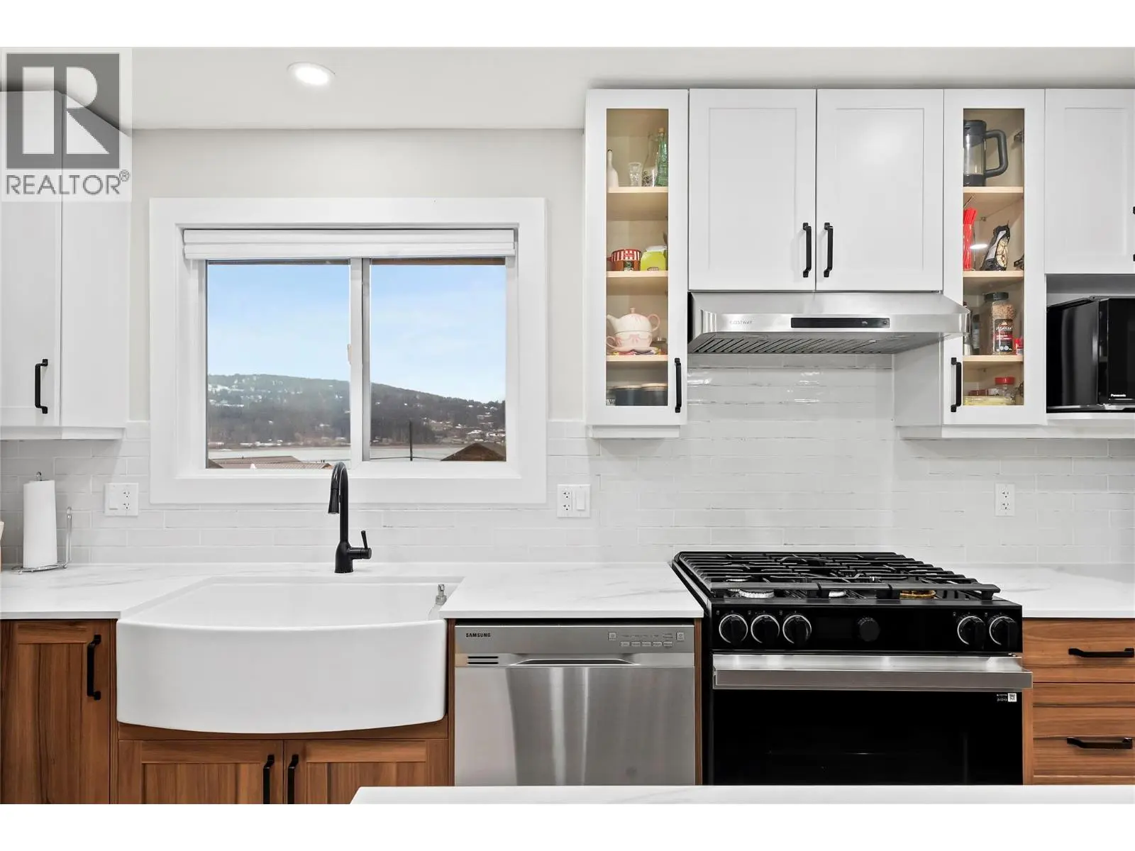 2022 Eagle Bay Road. Blind Bay, British Columbia