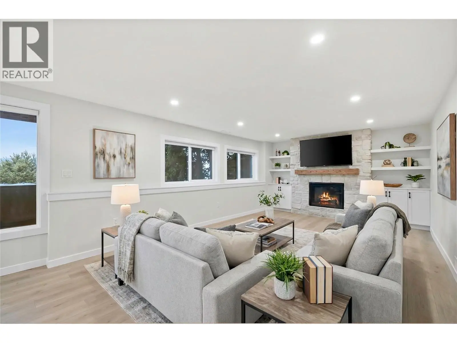 2022 Eagle Bay Road. Blind Bay, British Columbia