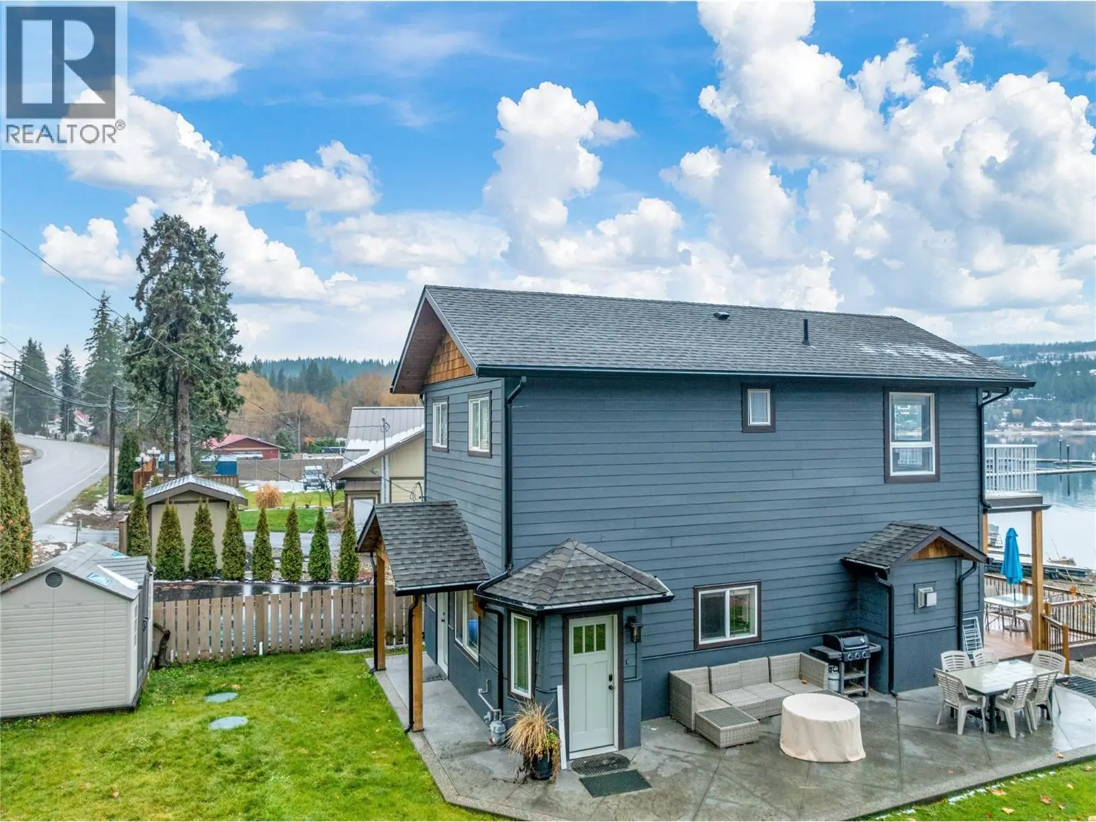 2022 Eagle Bay Road. Blind Bay, British Columbia