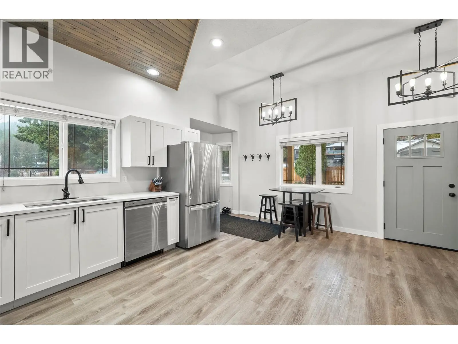 2022 Eagle Bay Road. Blind Bay, British Columbia