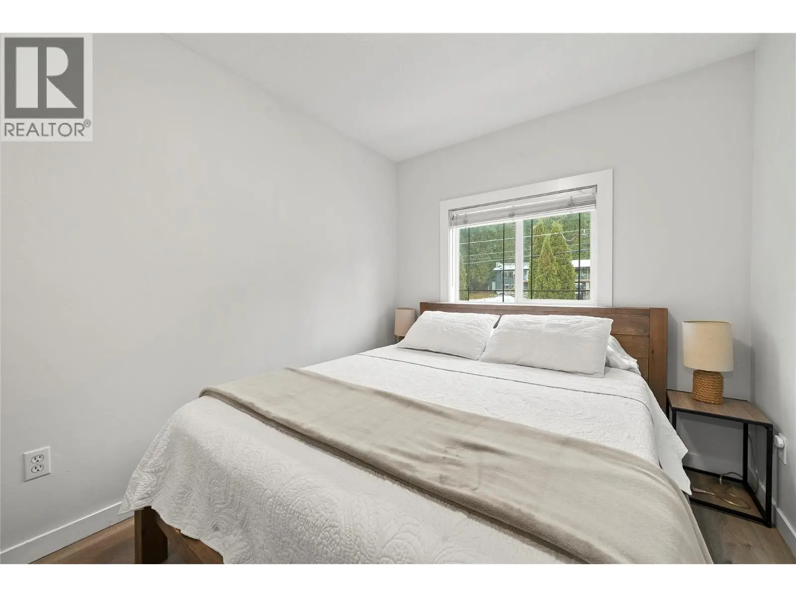 2022 Eagle Bay Road. Blind Bay, British Columbia