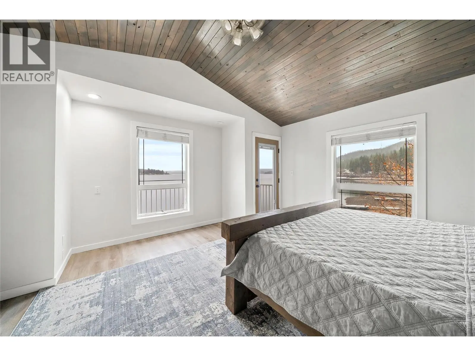 2022 Eagle Bay Road. Blind Bay, British Columbia