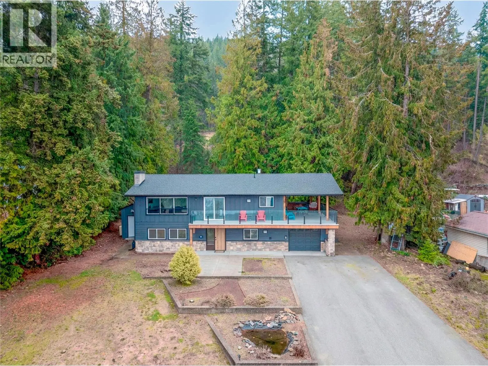 2022 Eagle Bay Road. Blind Bay, British Columbia