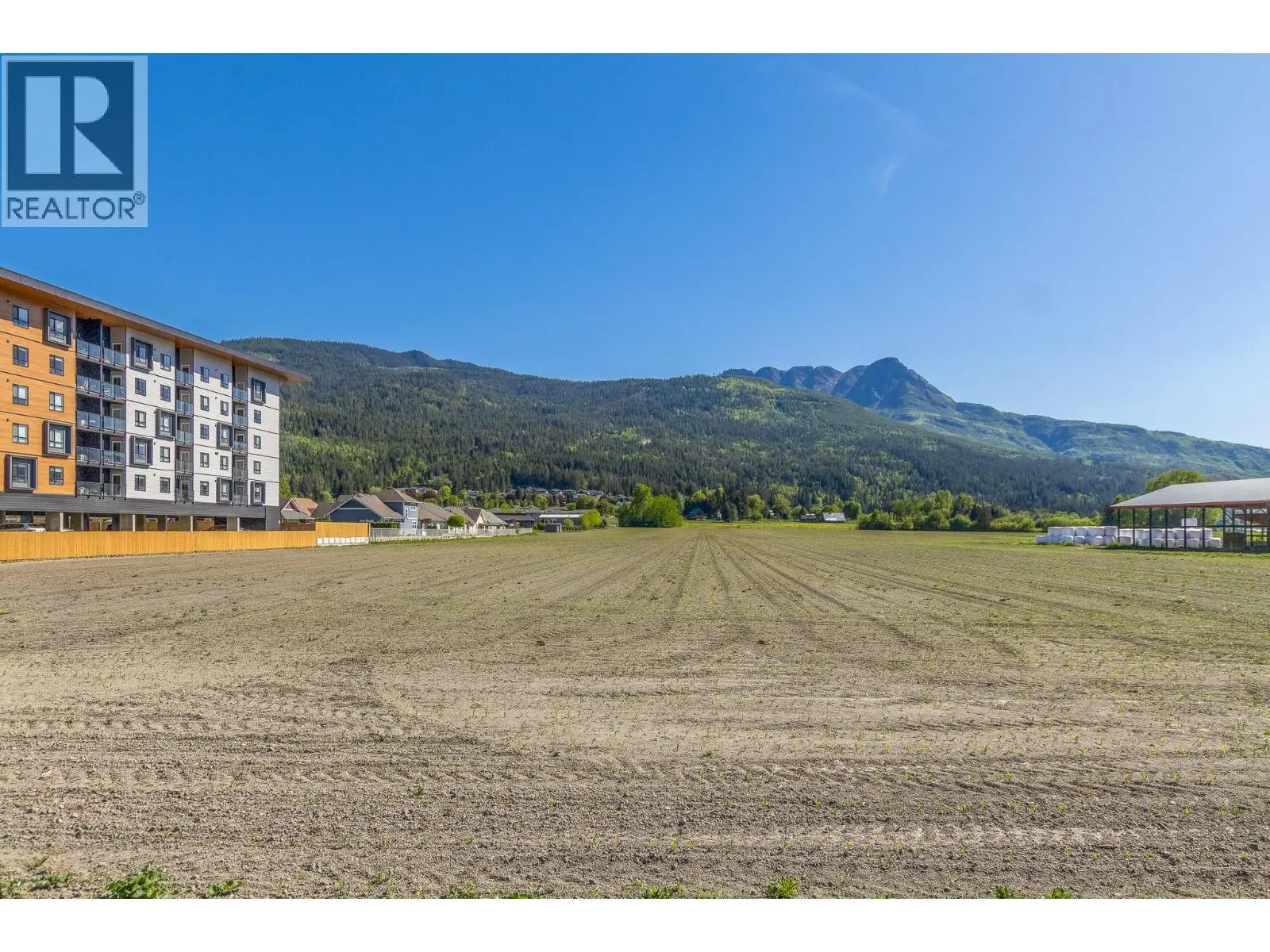 Photo of Listing #10371498