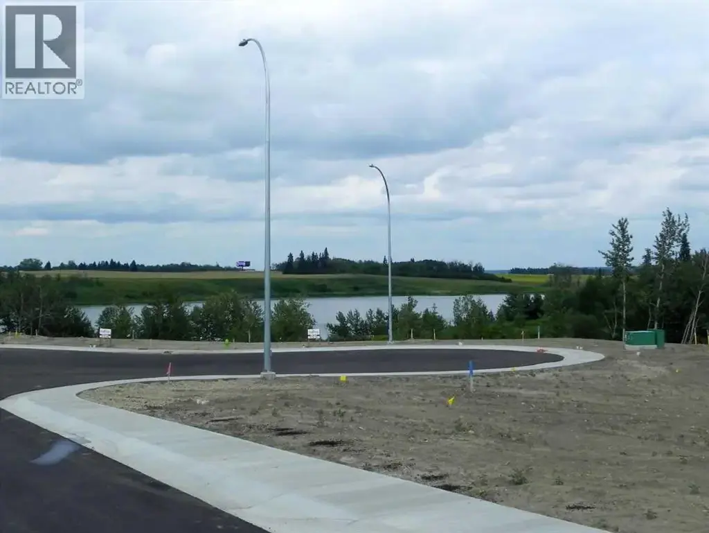 4 Henner's Place, Lacombe