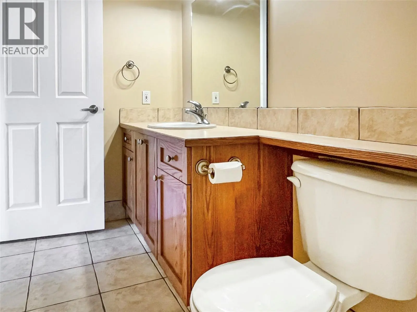 4 - 8507 70th Avenue. Osoyoos, British Columbia