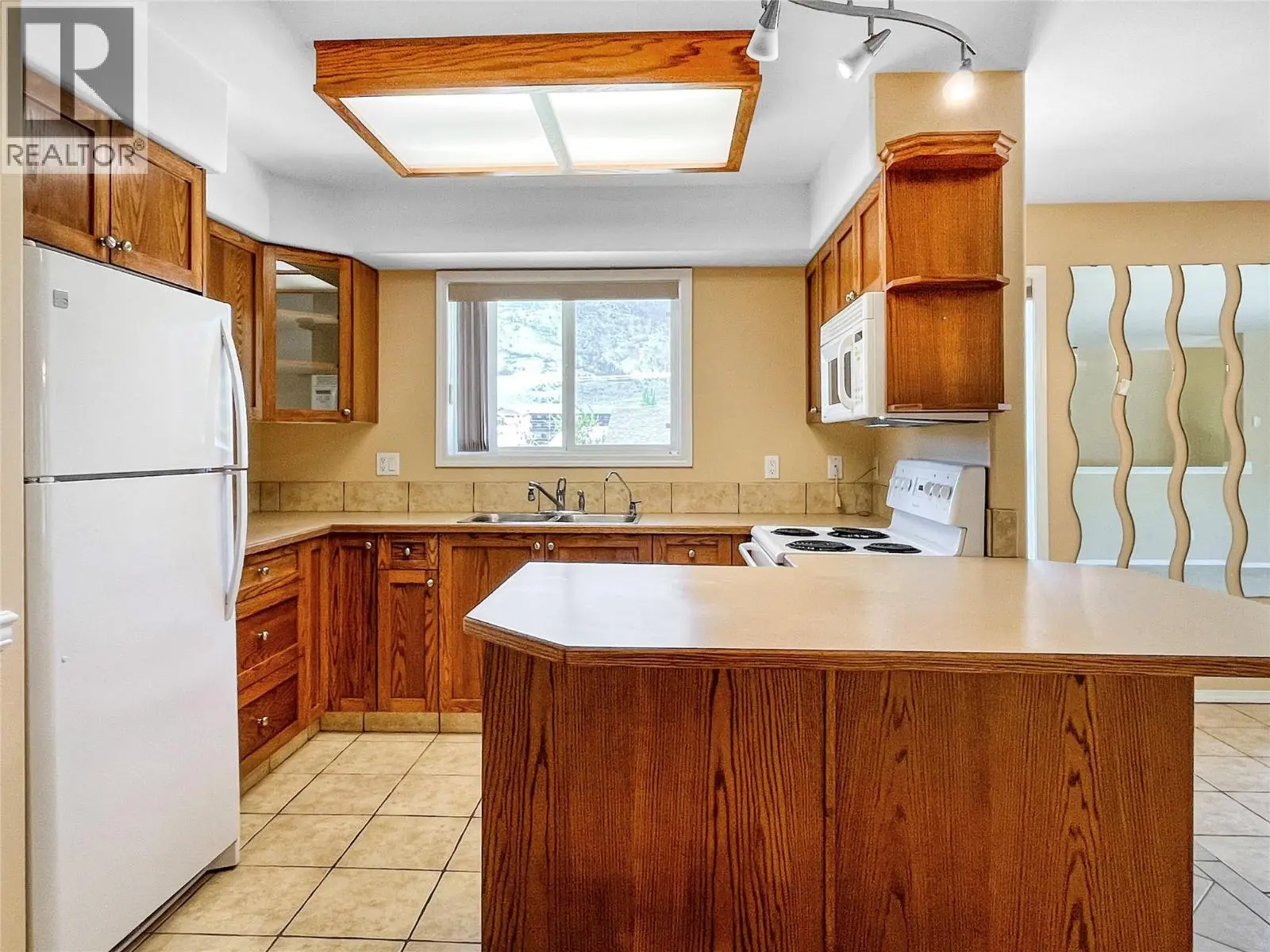 4 - 8507 70th Avenue. Osoyoos, British Columbia