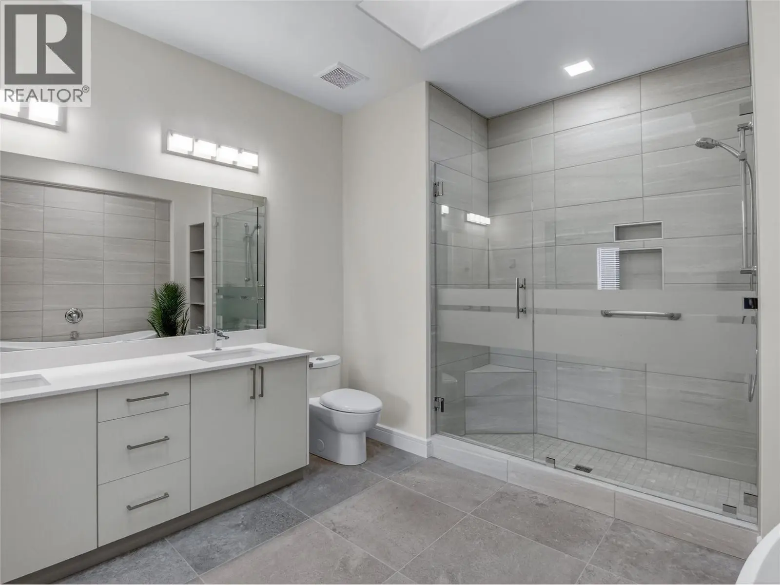 1723 Treffry Place. Summerland, British Columbia