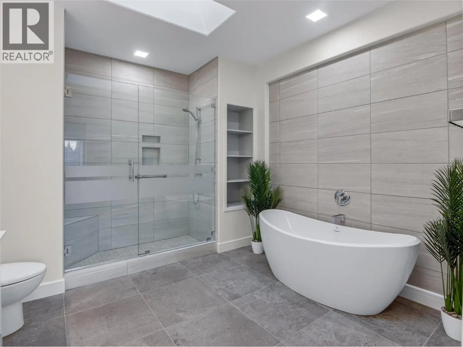 1723 Treffry Place. Summerland, British Columbia