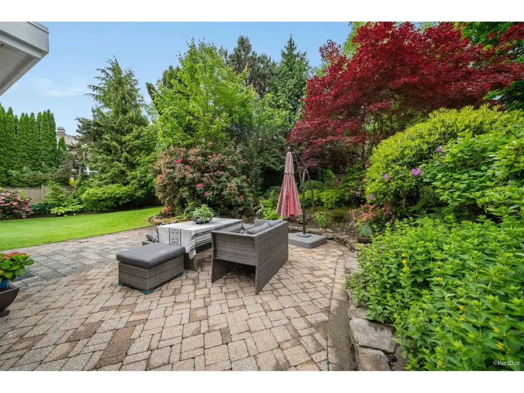15828 Somerset Place, Surrey