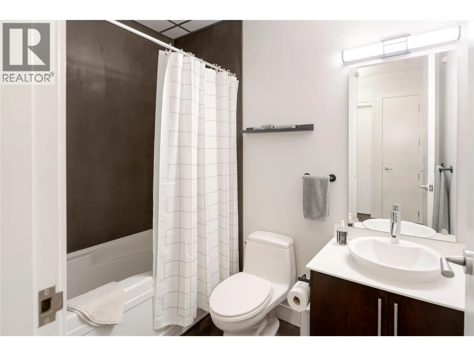 1495 Graham Street Unit# 304. Kelowna, British Columbia
