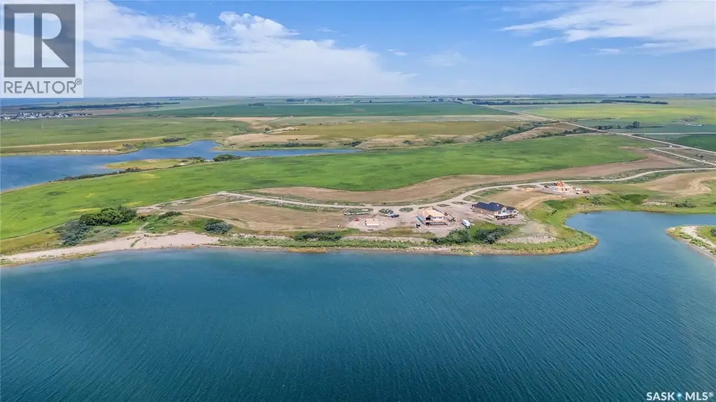 213 Lakeshore Lane, Lake Diefenbaker
