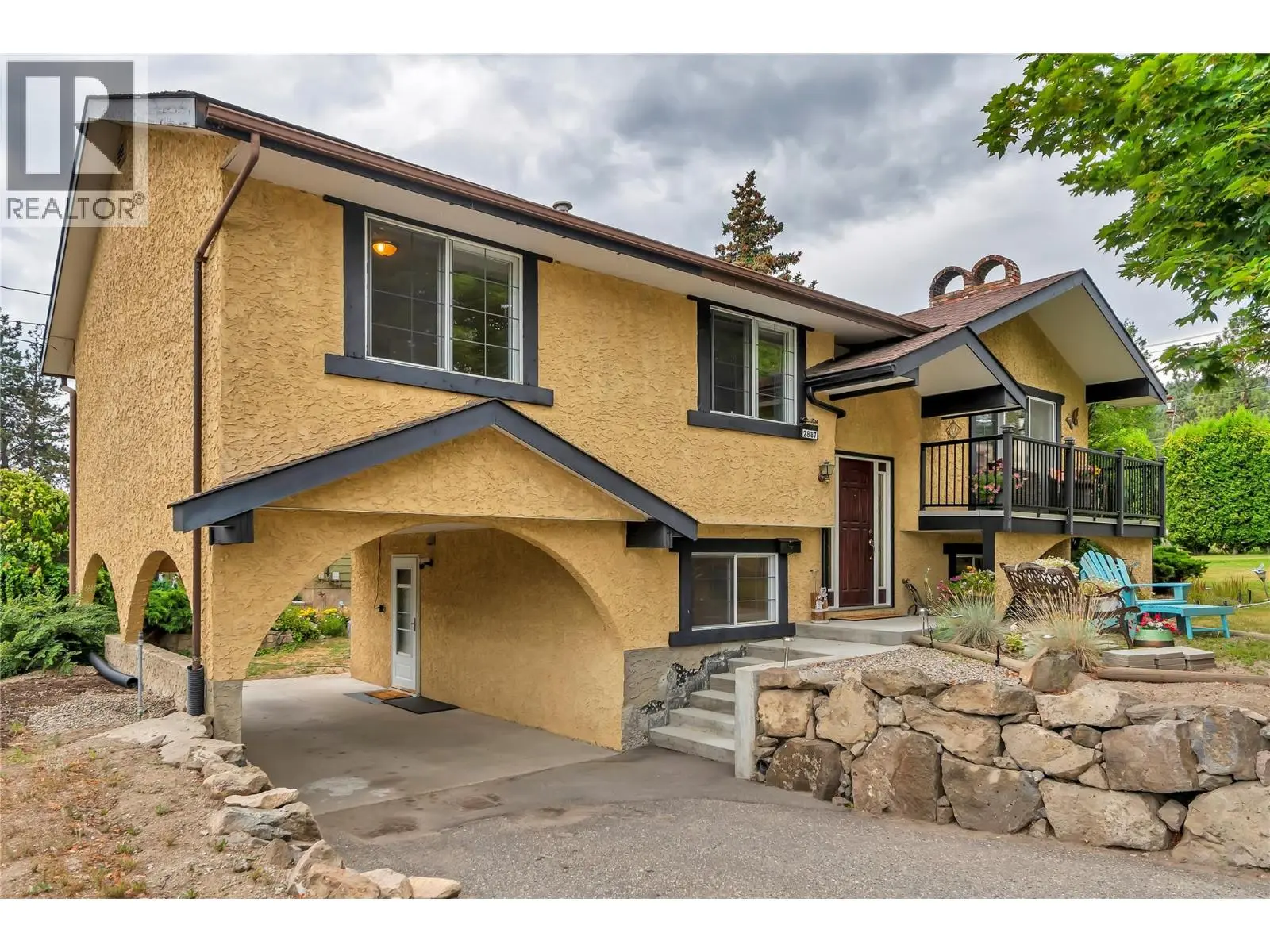 2887 Aberdeen Road. West Kelowna, British Columbia