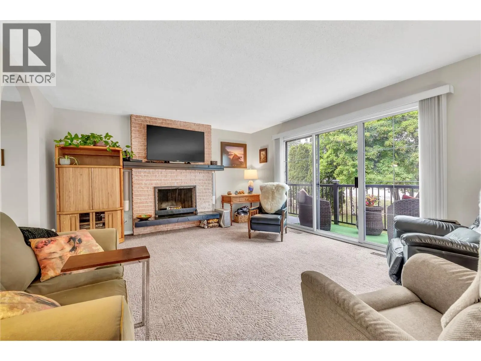 2887 Aberdeen Road. West Kelowna, British Columbia