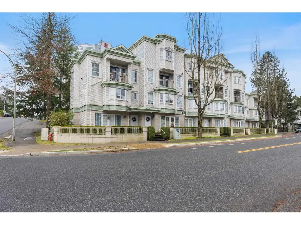 218 15268 105 Avenue, Surrey