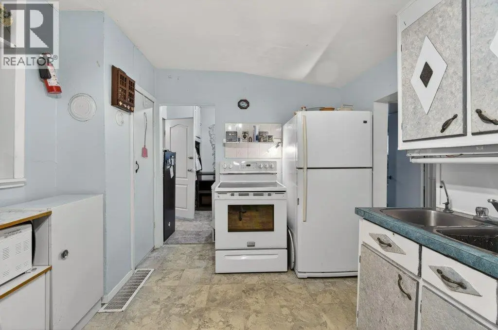 7331 52 Street Ne. Salmon Arm, British Columbia