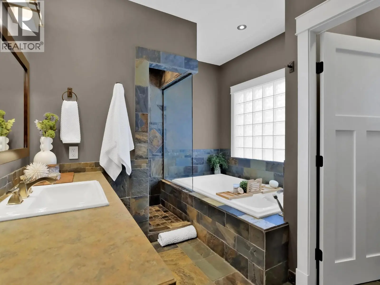 162 Vancouver Place. Penticton, British Columbia