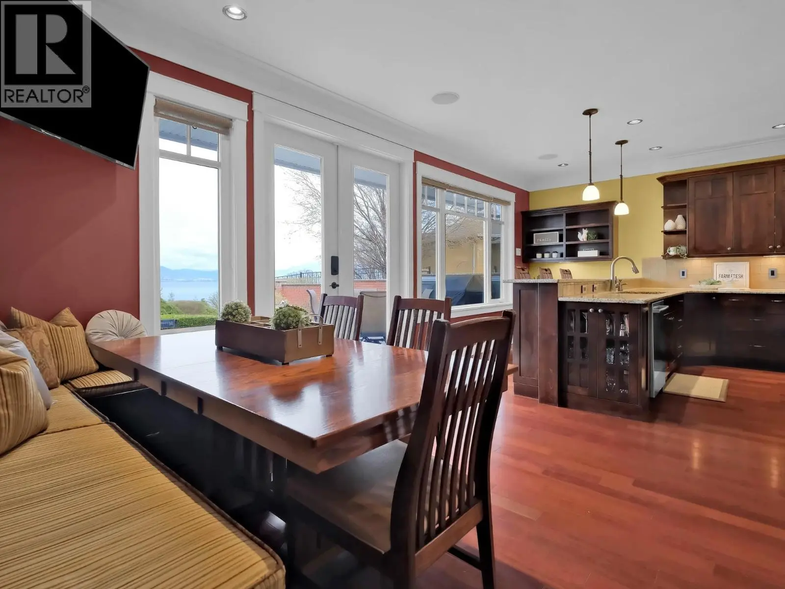 162 Vancouver Place. Penticton, British Columbia